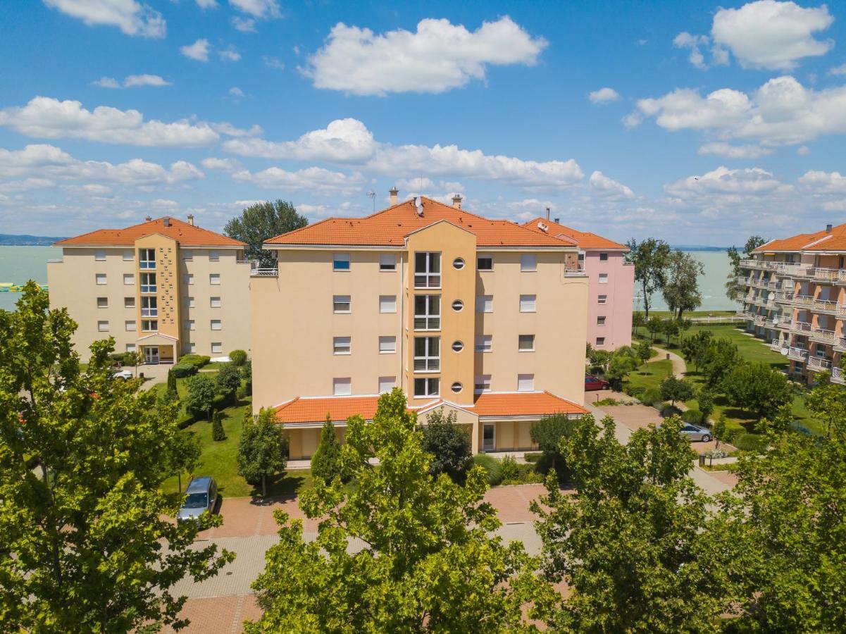 Myflat All-Season Apartment Siofok Dış mekan fotoğraf