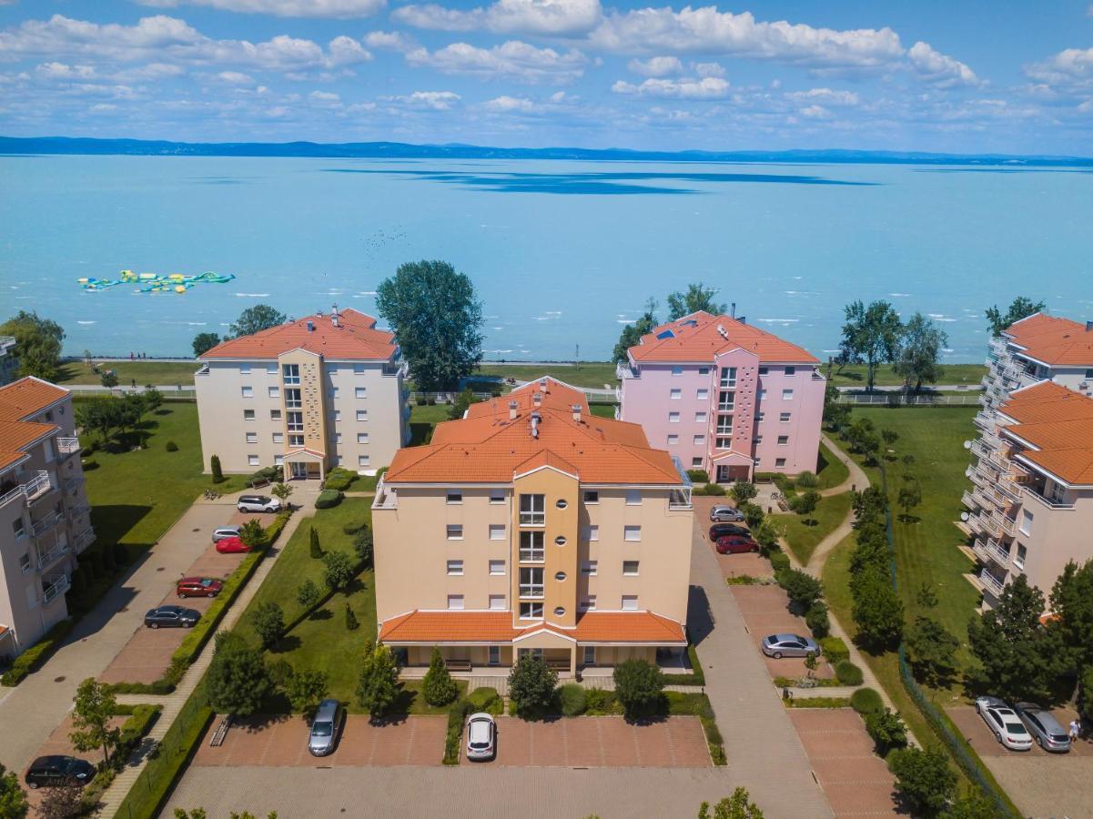 Myflat All-Season Apartment Siofok Dış mekan fotoğraf